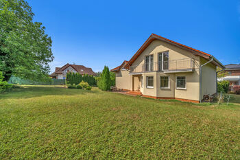Prodej domu 191 m², Zdiby
