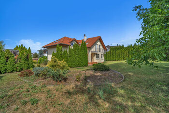 Prodej domu 191 m², Zdiby