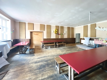 Prodej nájemního (činžovního) domu 2120 m², Praha 8 - Ďáblice