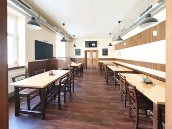 Prodej nájemního (činžovního) domu 2120 m², Praha 8 - Ďáblice