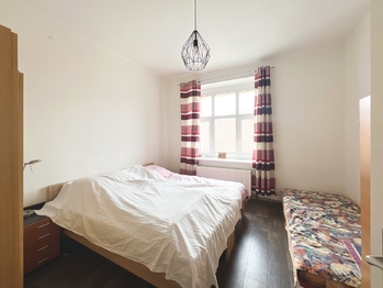 Prodej nájemního (činžovního) domu 2120 m², Praha 8 - Ďáblice