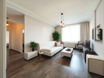 Prodej nájemního (činžovního) domu 2120 m², Praha 8 - Ďáblice