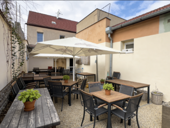 Prodej nájemního (činžovního) domu 2120 m², Praha 8 - Ďáblice