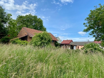 Prodej pozemku 2450 m², Honětice
