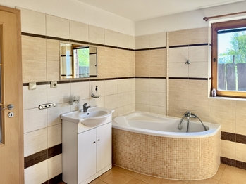 Prodej domu 170 m², Nadryby