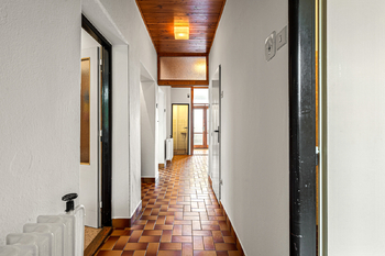 Hala / Chodba - Prodej domu 220 m², Praha 9 - Horní Počernice