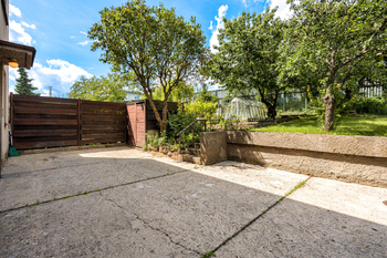 Terasa - Prodej domu 220 m², Praha 9 - Horní Počernice