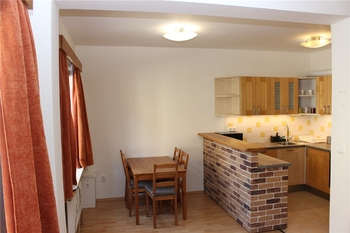 Kuchyňský kout - Pronájem bytu 1+kk v osobním vlastnictví 39 m², Černošice