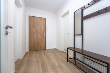 Pronájem bytu 2+kk v osobním vlastnictví 3578 m², Praha 5 - Hlubočepy