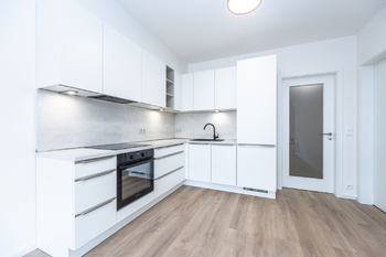 Pronájem bytu 2+kk v osobním vlastnictví 3578 m², Praha 5 - Hlubočepy