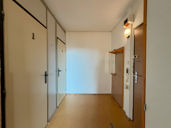 Předsíň - Pronájem bytu 2+kk v osobním vlastnictví 42 m², Praha 6 - Řepy
