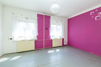 Pokoj - Prodej domu 152 m², Hoštka