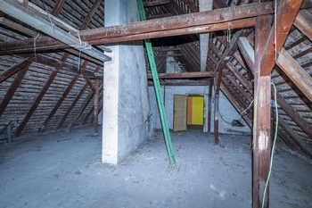 Půda - Prodej domu 152 m², Hoštka