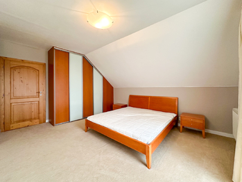 Pronájem domu 160 m², Malá Hraštice