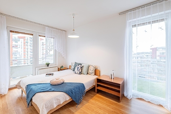 Ložnice. - Prodej bytu 2+kk v osobním vlastnictví 65 m², Praha 9 - Letňany