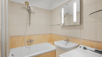 Pronájem bytu 2+1 v osobním vlastnictví 56 m², Praha 6 - Vokovice