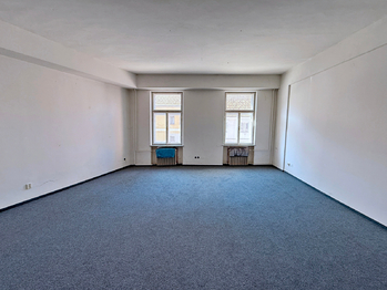 Prodej nájemního (činžovního) domu 835 m², Prachatice