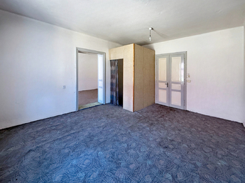 Prodej nájemního (činžovního) domu 835 m², Prachatice