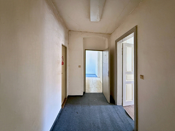 Prodej nájemního (činžovního) domu 835 m², Prachatice