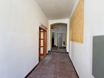 Prodej nájemního (činžovního) domu 835 m², Prachatice