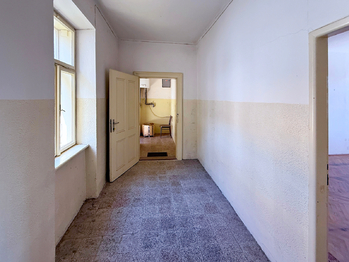Prodej nájemního (činžovního) domu 835 m², Prachatice