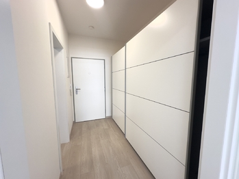 Pronájem bytu 1+kk v osobním vlastnictví 41 m², Praha 9 - Vysočany