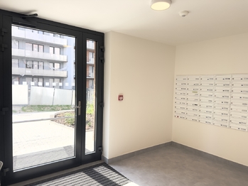 Pronájem bytu 1+kk v osobním vlastnictví 41 m², Praha 9 - Vysočany