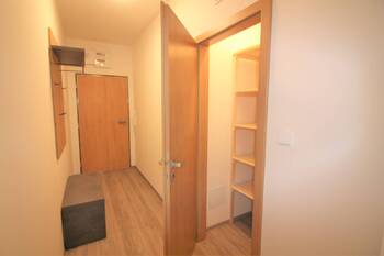 Pronájem bytu 2+kk v osobním vlastnictví 56 m², Praha 9 - Střížkov