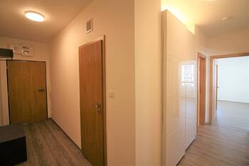 Pronájem bytu 2+kk v osobním vlastnictví 56 m², Praha 9 - Střížkov