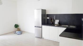 Pronájem bytu 1+kk v osobním vlastnictví 35 m², Praha 9 - Letňany