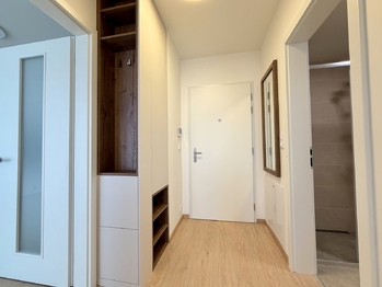 Pronájem bytu 2+kk v osobním vlastnictví 40 m², Hostivice
