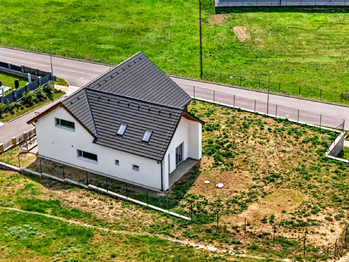 Prodej domu 224 m², Dobšice