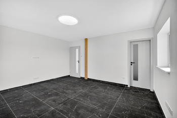Prodej domu 224 m², Dobšice