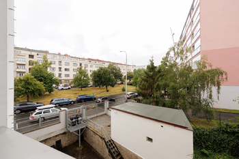 Výhled na Děkanskou vinici - Prodej bytu 2+1 v osobním vlastnictví 43 m², Praha 4 - Nusle