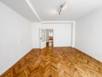 Obývací pokoj - Pronájem bytu 1+kk v osobním vlastnictví 46 m², Praha 2 - Nové Město