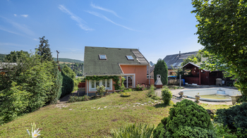 Prodej domu 260 m², Nižbor