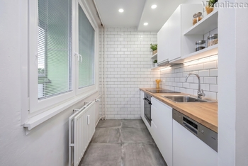 Kuchyně - Prodej bytu 1+kk v osobním vlastnictví 27 m², Pardubice