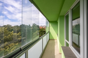 Lodžie - Prodej bytu 1+kk v osobním vlastnictví 27 m², Pardubice