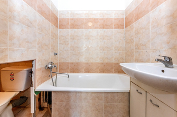Prodej bytu 4+kk v osobním vlastnictví 73 m², Praha 4 - Záběhlice