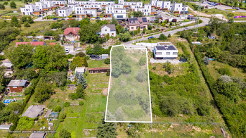 Prodej pozemku 1258 m², Beroun