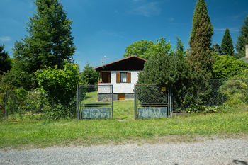 branka z píjezdové cesty - Prodej pozemku 969 m², Pyšely