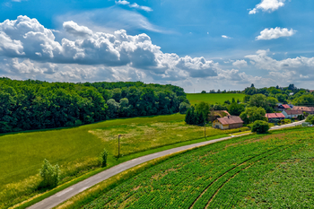 Prodej pozemku 1304 m², Nemyčeves