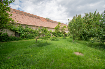 Prodej zemědělského objektu 1000 m², Budyně nad Ohří