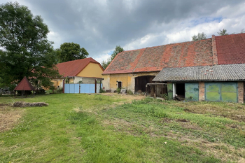 Prodej zemědělského objektu 1000 m², Budyně nad Ohří