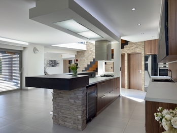 Pohled z jídelny - Prodej domu 248 m², Vacenovice