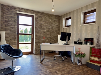 přízemí - pracovna - pokoj - Prodej domu 248 m², Vacenovice