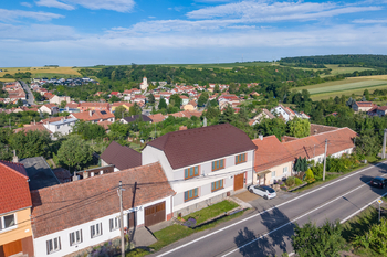 Prodej domu 205 m², Nížkovice