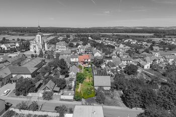 Prodej domu 276 m², Vnorovy