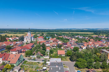 Prodej domu 276 m², Vnorovy