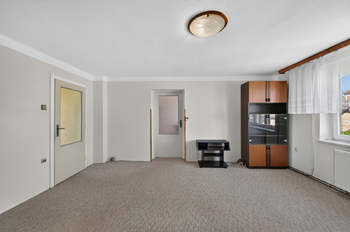 Prodej domu 276 m², Vnorovy